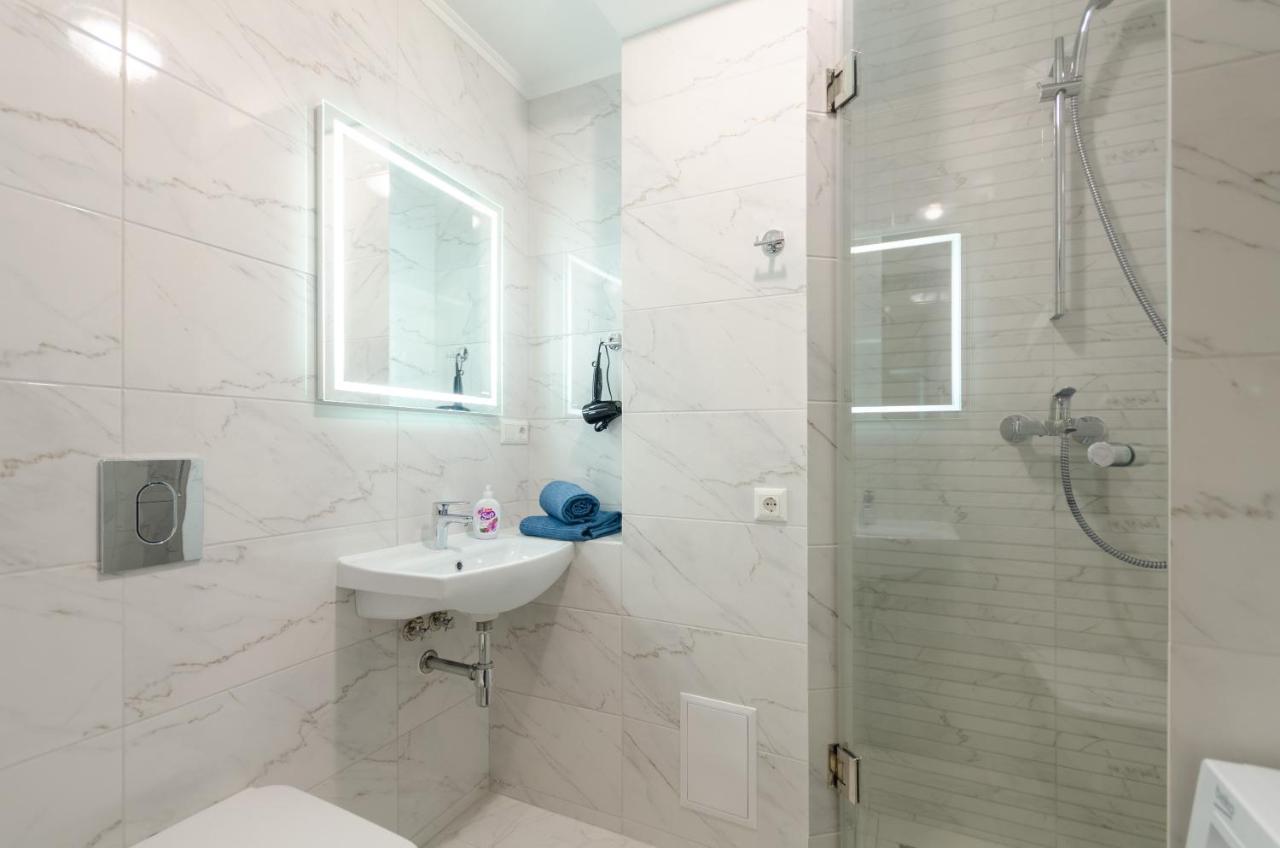Artal Apartment On Obolonskyi Avenue 16 Київ Екстер'єр фото
