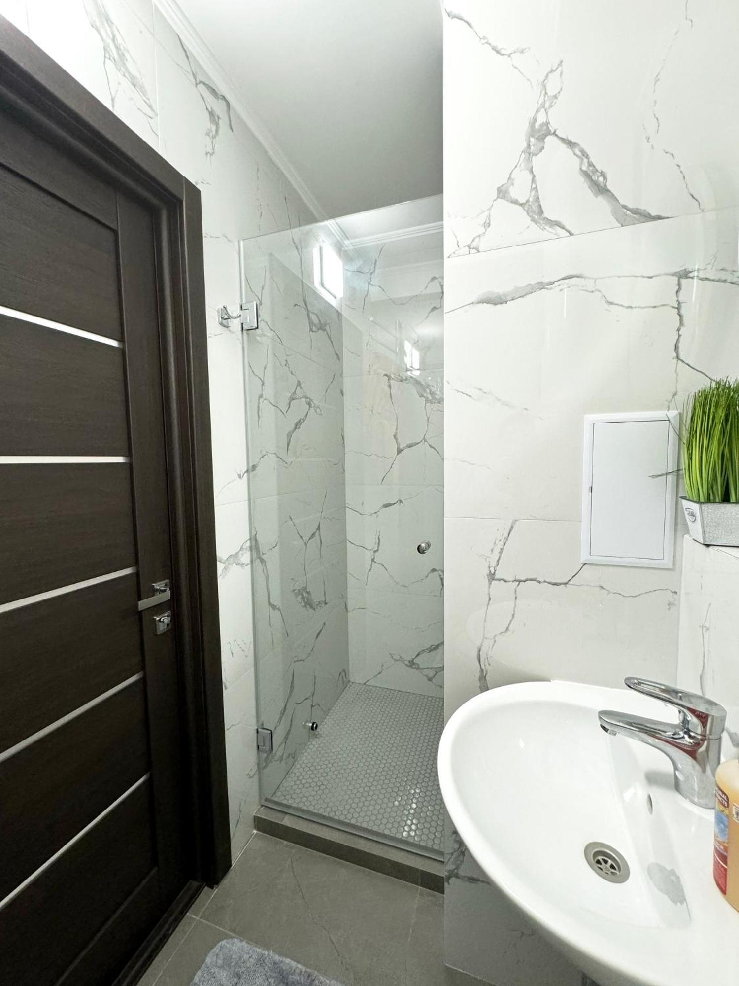 Artal Apartment On Obolonskyi Avenue 16 Київ Екстер'єр фото